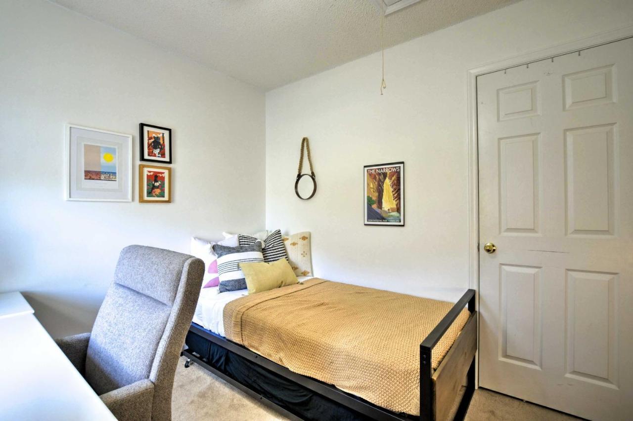 Home With Outdoor Oasis In Downtown Raleigh! Bagian luar foto