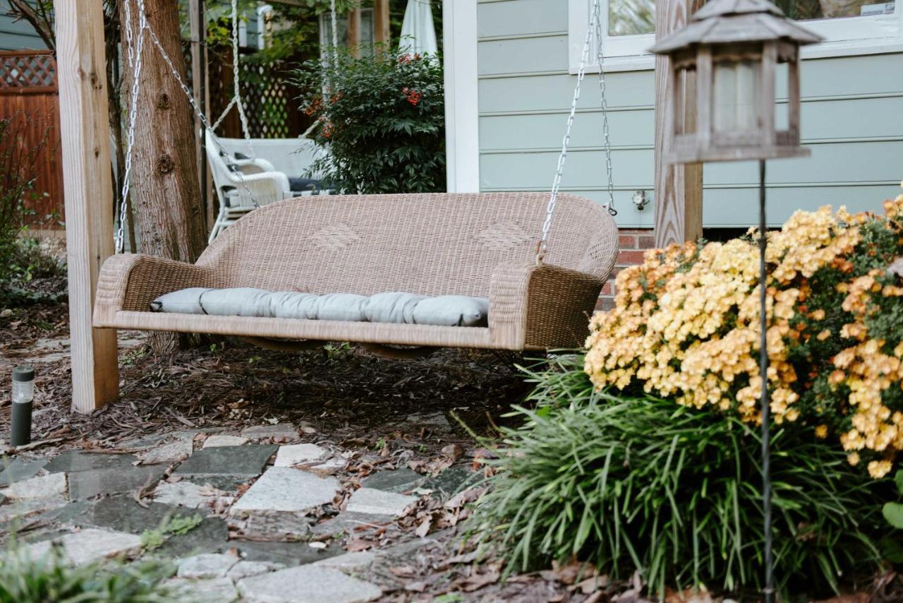 Home With Outdoor Oasis In Downtown Raleigh! Bagian luar foto