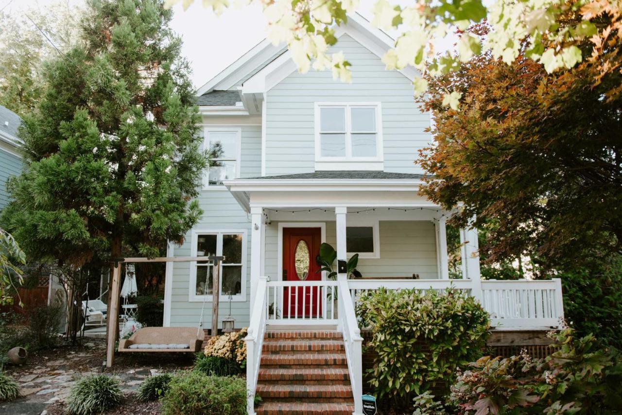 Home With Outdoor Oasis In Downtown Raleigh! Bagian luar foto
